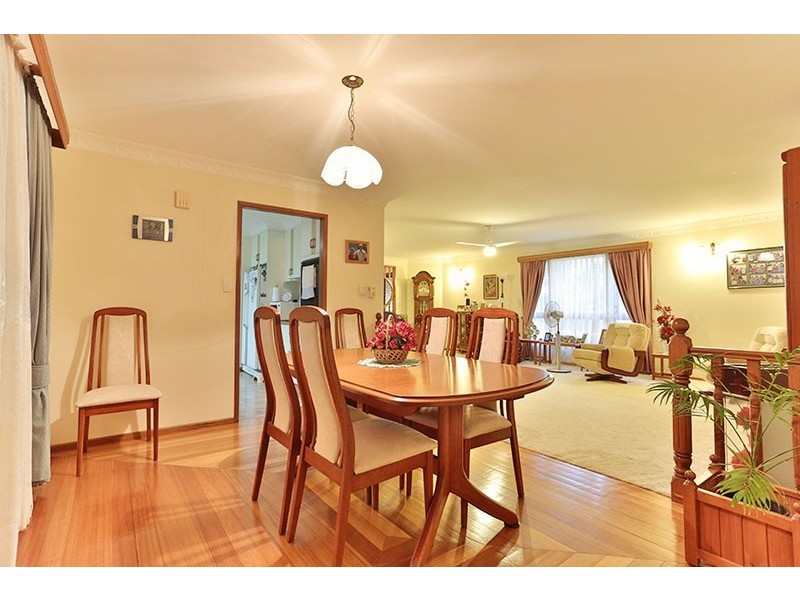 12 Hamzah Drive, Cotswold Hills QLD 4350