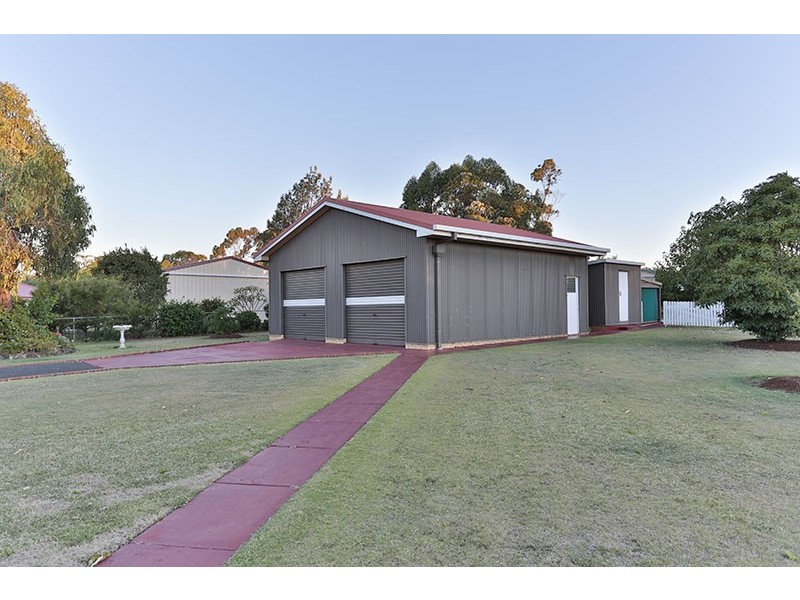 12 Hamzah Drive, Cotswold Hills QLD 4350