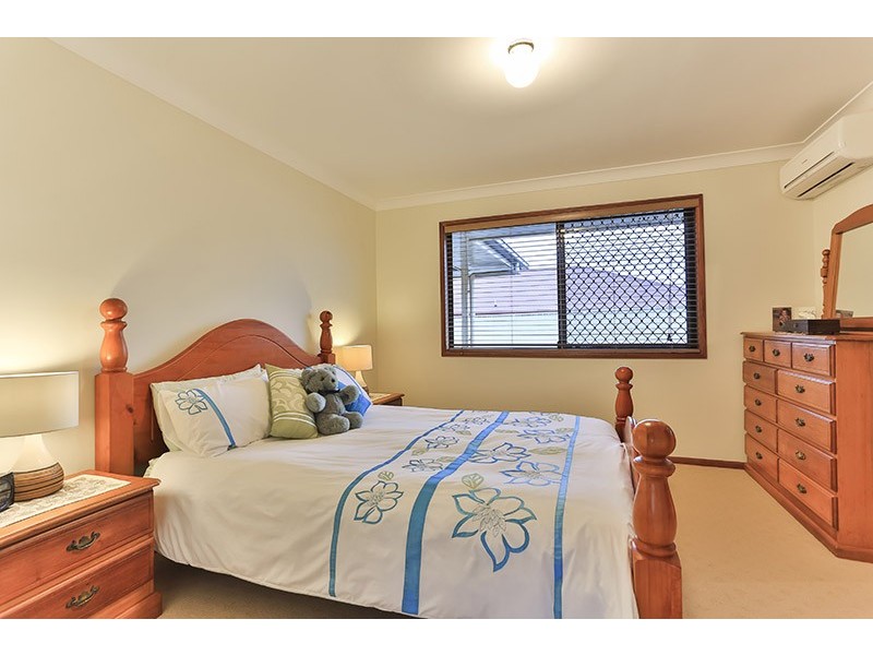 11 Bronte Street, Westbrook QLD 4350