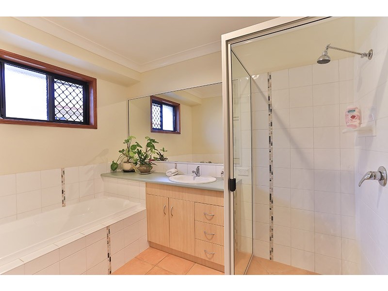 11 Bronte Street, Westbrook QLD 4350