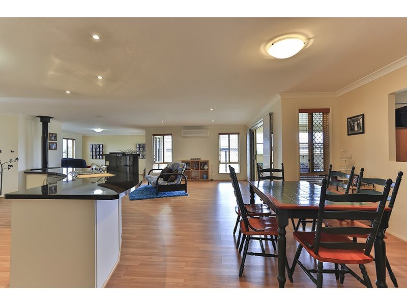 19 Thomas Street, Cambooya QLD 4358