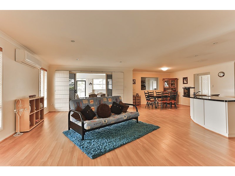 19 Thomas Street, Cambooya QLD 4358