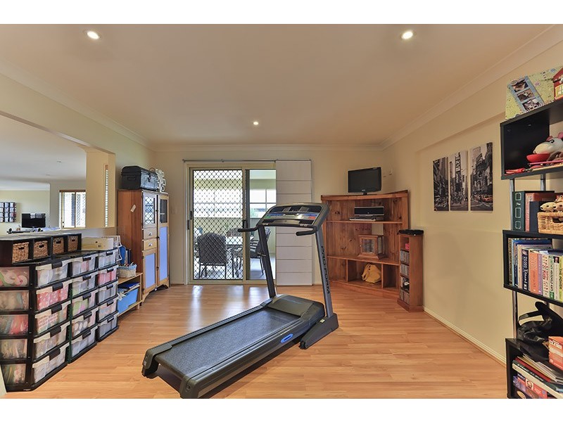 19 Thomas Street, Cambooya QLD 4358