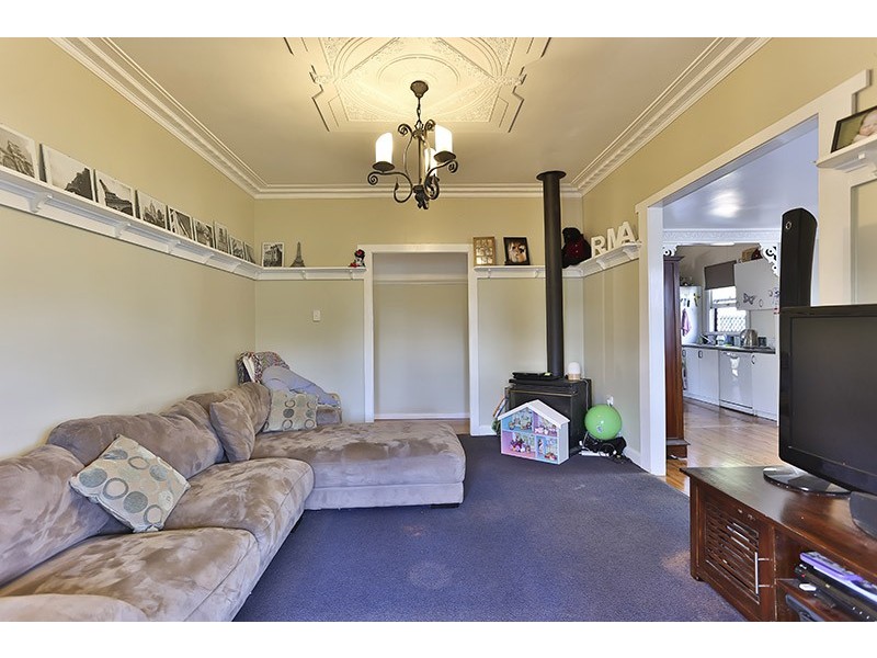 87 North Street, North Toowoomba QLD 4350
