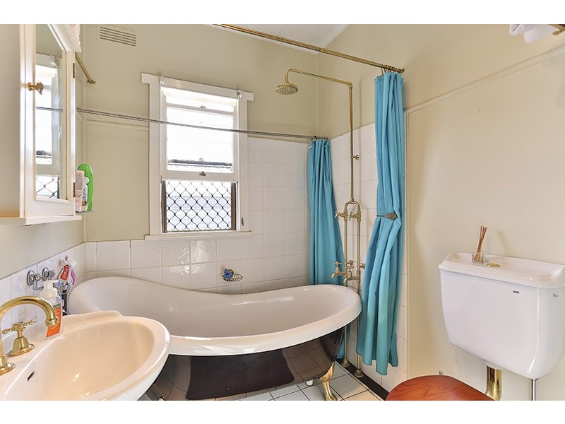 87 North Street, North Toowoomba QLD 4350