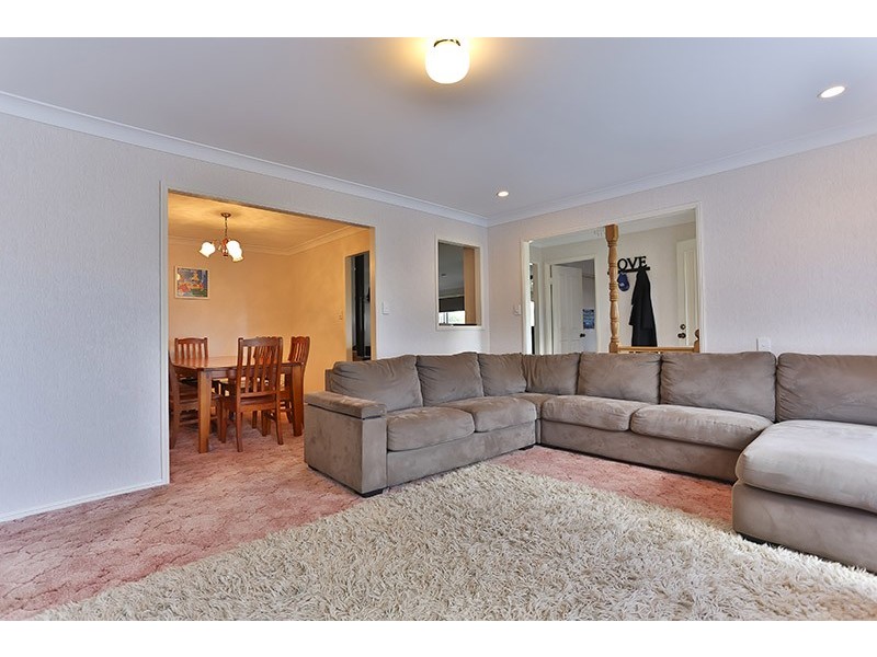8 Emma Drive, Kearneys Spring QLD 4350