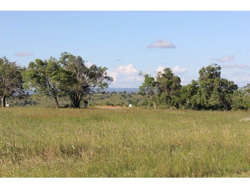 40 Hilltop Drive, Gowrie Junction QLD 4352