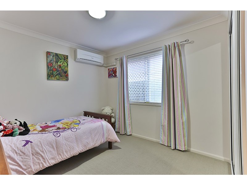 1 Leo Close, Highfields QLD 4352