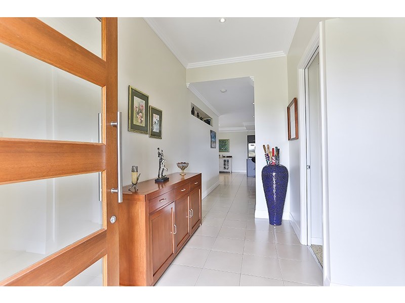 4 Gwenda Drive, Westbrook QLD 4350