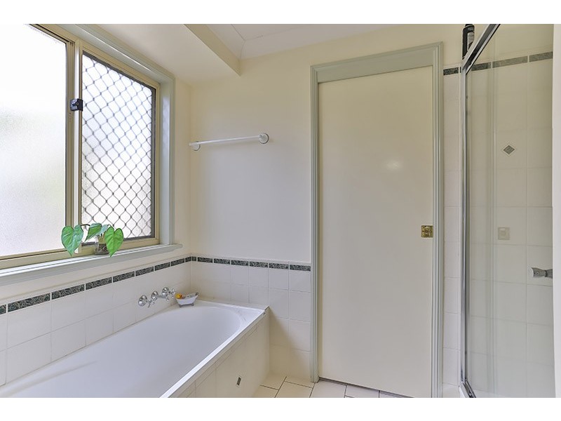 13 Glen Avon Court, Glenvale QLD 4350