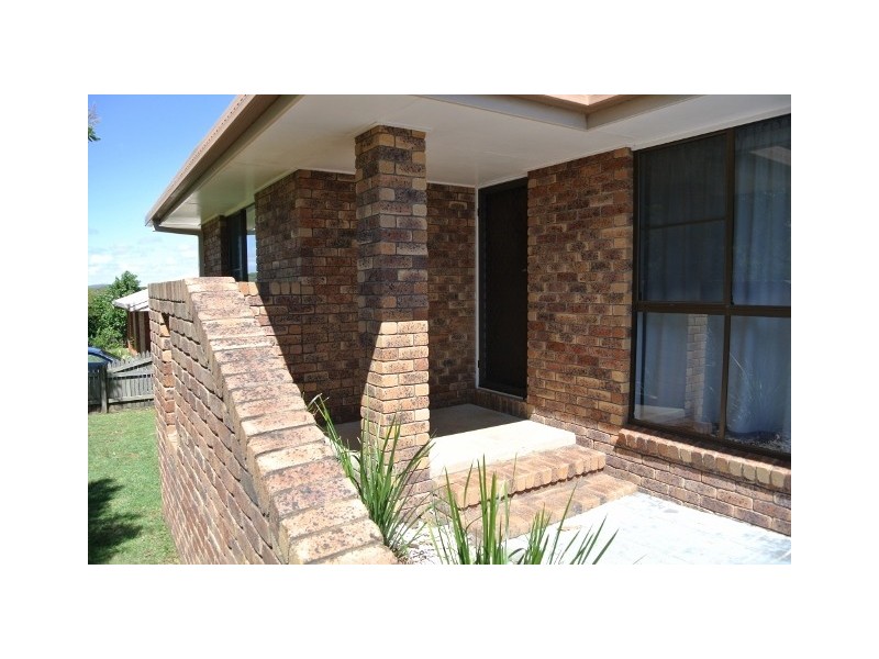 11 Black Court, Wilsonton QLD 4350
