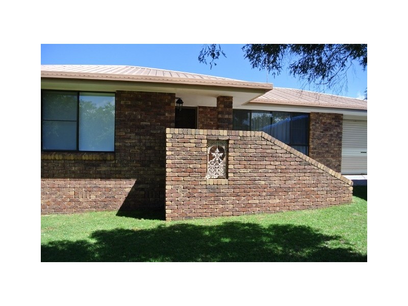 11 Black Court, Wilsonton QLD 4350