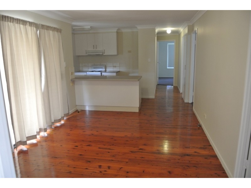 11 Black Court, Wilsonton QLD 4350