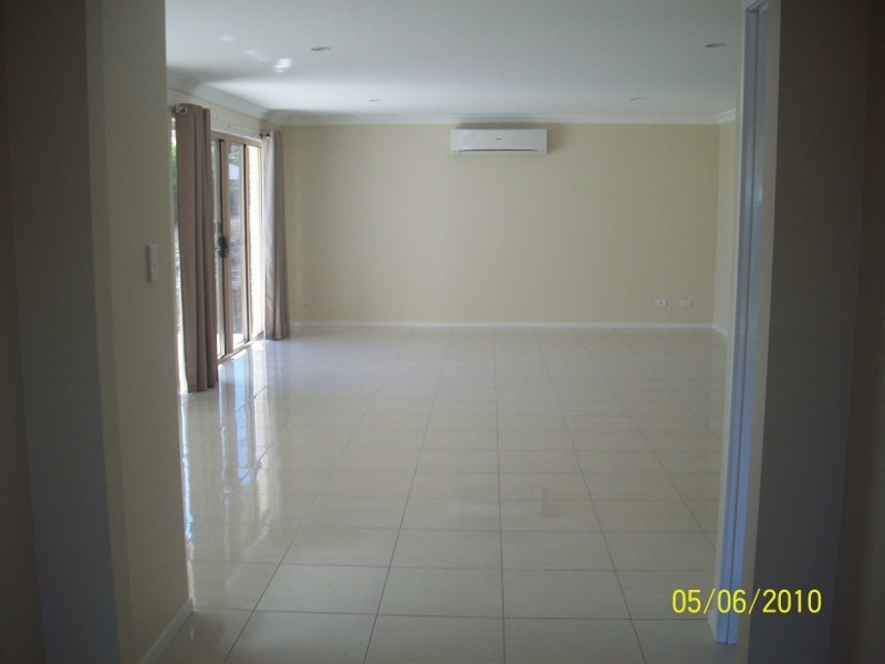 19 Hamblin Court, Mount Rascal QLD 4350