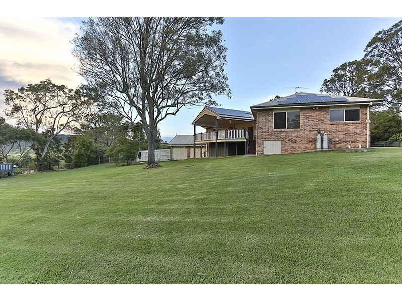 5 Ryans Drive, Cotswold Hills QLD 4350