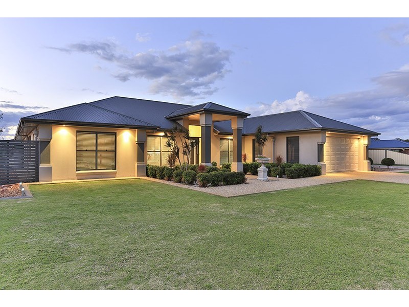 39 Mitchell Road, Highfields QLD 4352