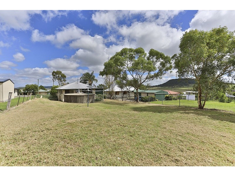 17 Bell Street, Greenmount QLD 4359