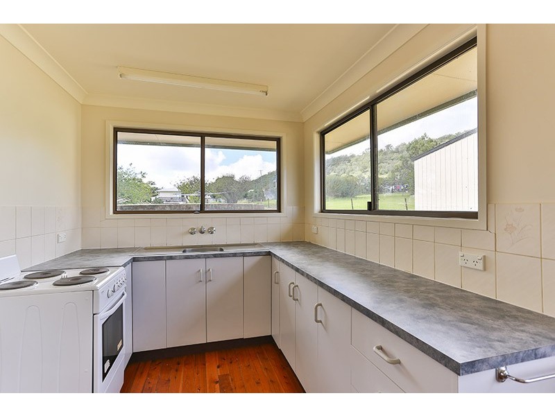 17 Bell Street, Greenmount QLD 4359