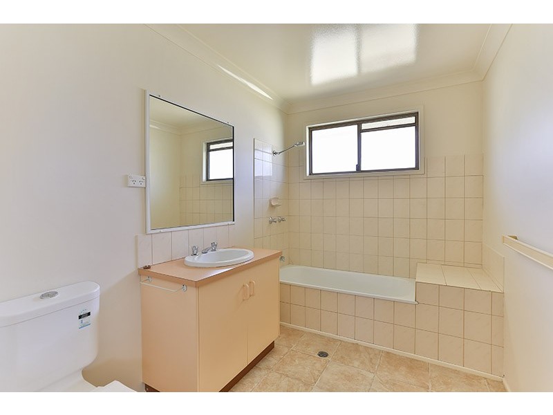 17 Bell Street, Greenmount QLD 4359
