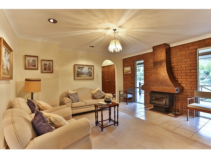 15 Hendy Street, Cranley QLD 4350