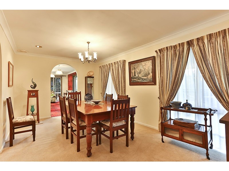 15 Hendy Street, Cranley QLD 4350