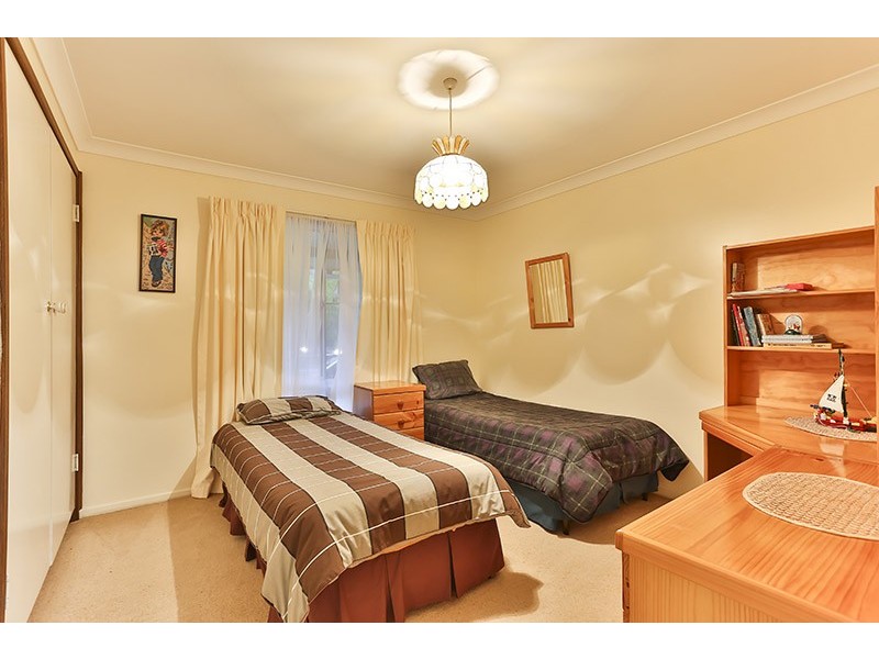 15 Hendy Street, Cranley QLD 4350