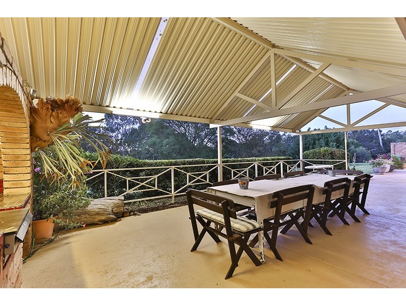 15 Hendy Street, Cranley QLD 4350