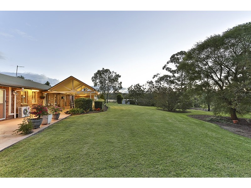 15 Hendy Street, Cranley QLD 4350