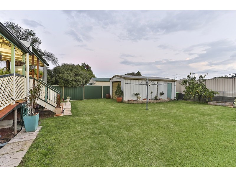 16 Gatfield Street, Newtown QLD 4350