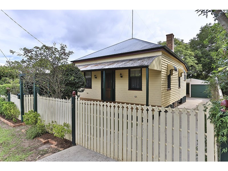 5 Partridge Street, North Toowoomba QLD 4350