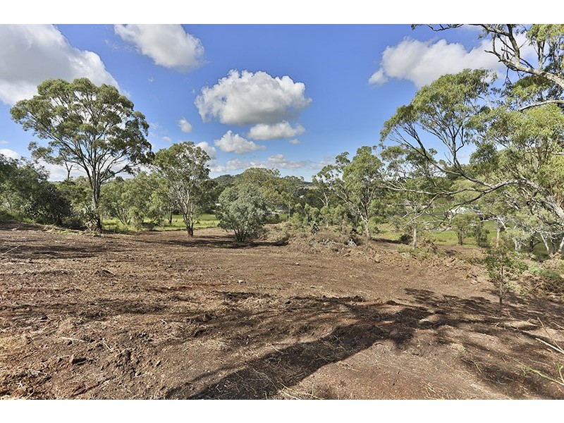 332 Hursley Road, Glenvale QLD 4350