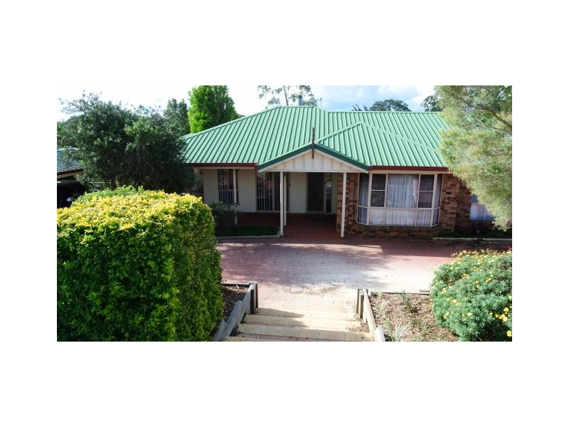 14 Delvue Crescent, Highfields QLD 4352