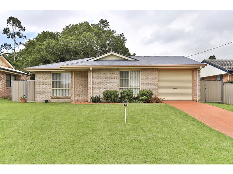 13 Esmond Street, Rockville QLD 4350