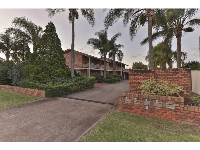 3/7 Phyllis Street, Harristown QLD 4350