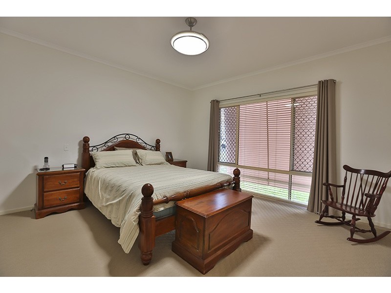 8 Rosella Gardens Drive, Meringandan West QLD 4352