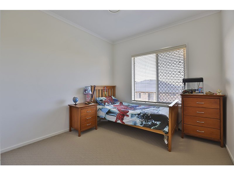 8 Rosella Gardens Drive, Meringandan West QLD 4352