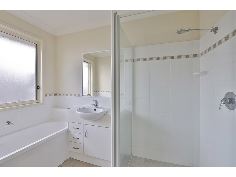 674 Greenwattle Street, Harristown QLD 4350