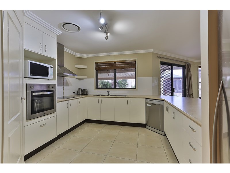 3 Quail Crescent, Highfields QLD 4352