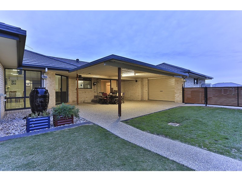 3 Quail Crescent, Highfields QLD 4352