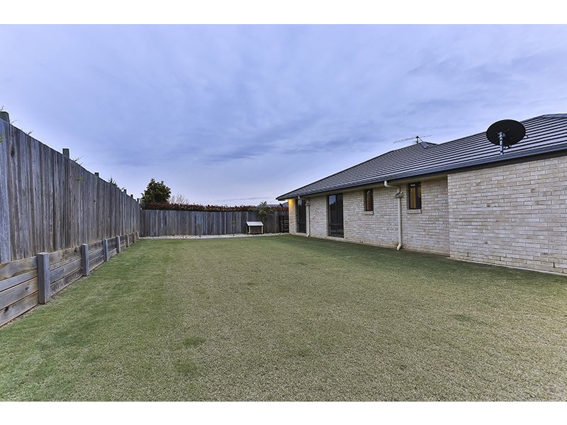 3 Quail Crescent, Highfields QLD 4352