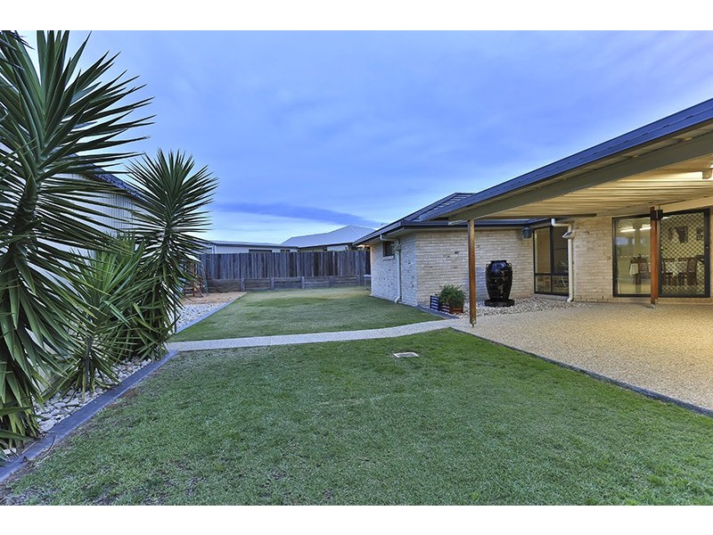 3 Quail Crescent, Highfields QLD 4352
