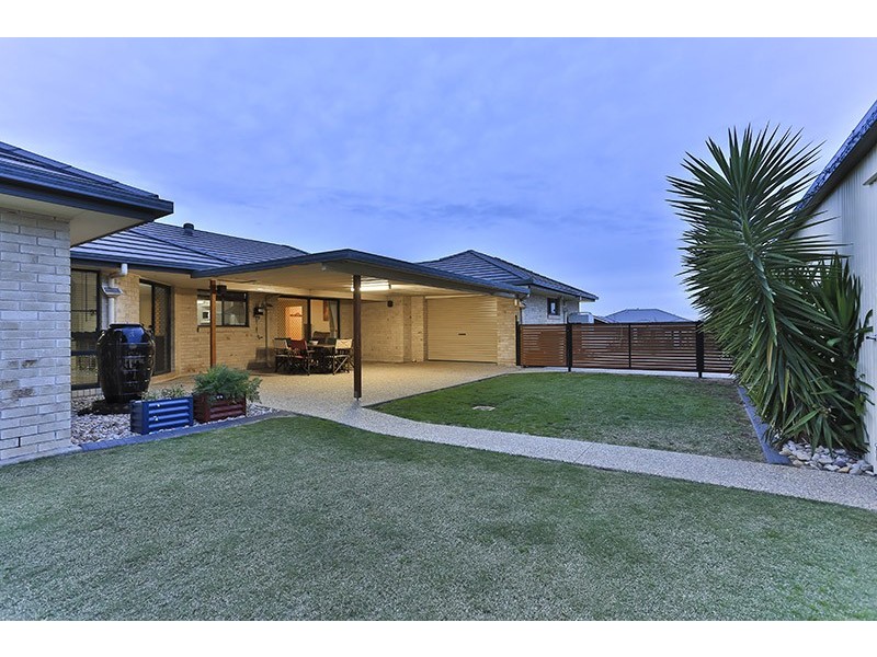 3 Quail Crescent, Highfields QLD 4352