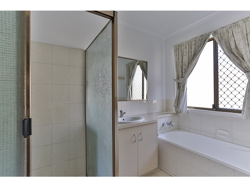 21 Satinwood Court, Glenvale QLD 4350