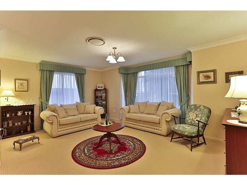 9 Winton Court, Middle Ridge QLD 4350