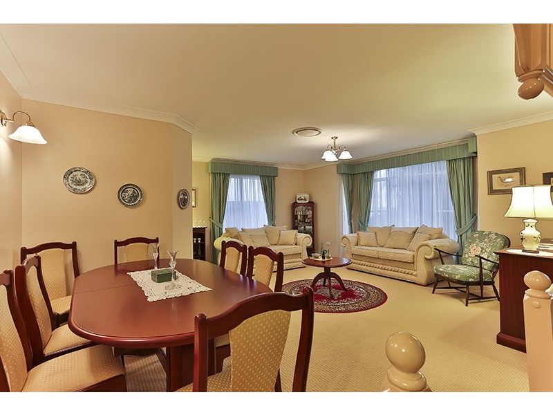 9 Winton Court, Middle Ridge QLD 4350