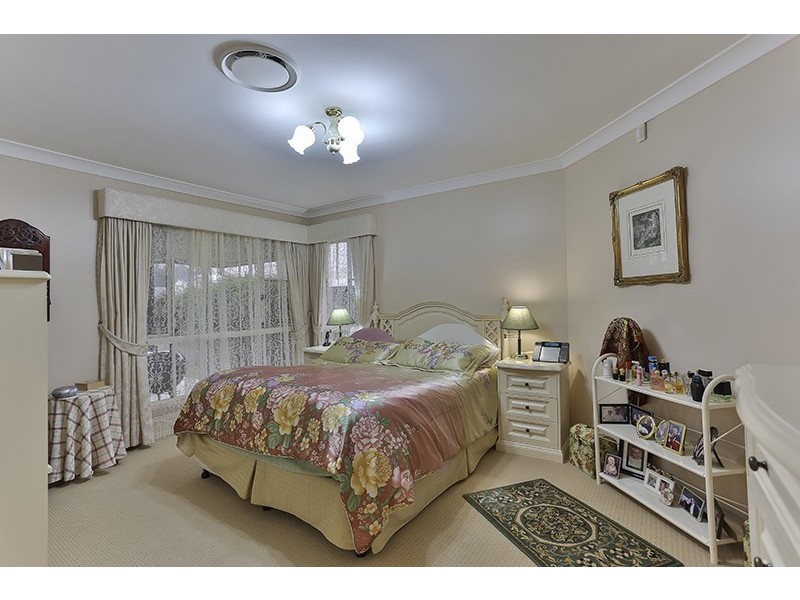 9 Winton Court, Middle Ridge QLD 4350