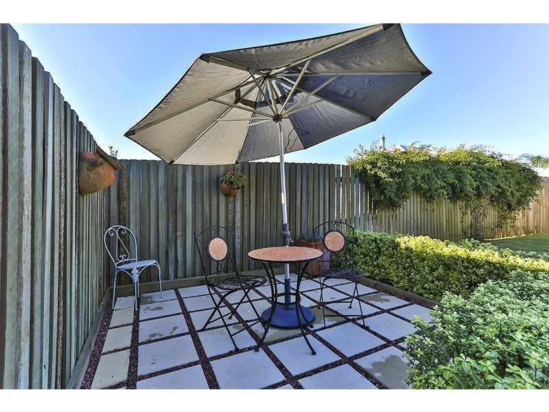 9 Winton Court, Middle Ridge QLD 4350