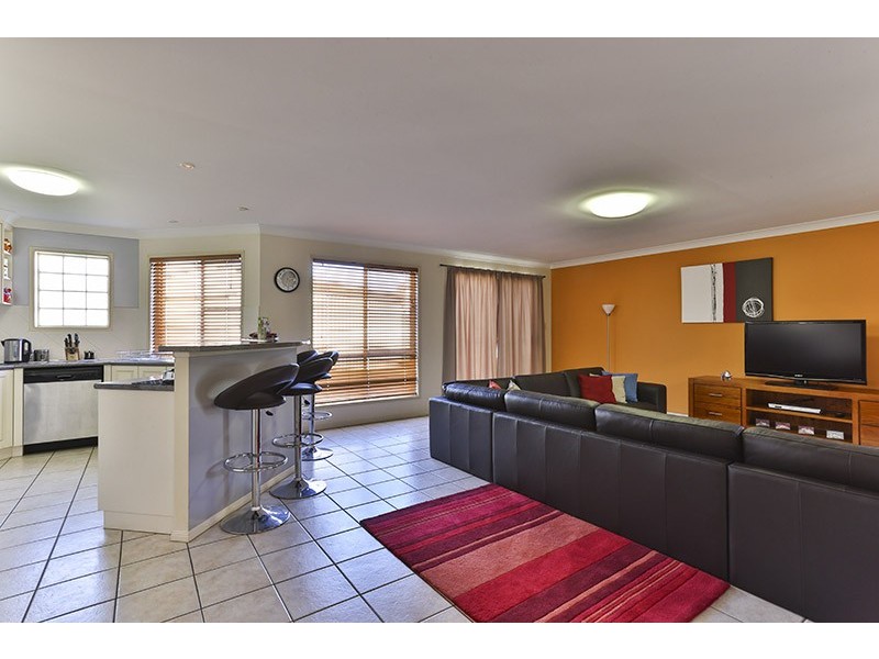 4 Elvery Court, Middle Ridge QLD 4350