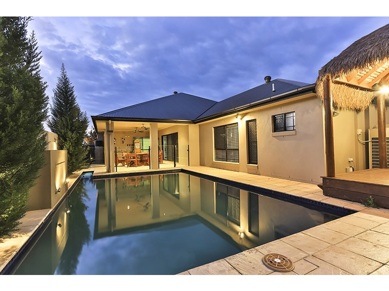 2 Cockatoo Court, Highfields QLD 4352