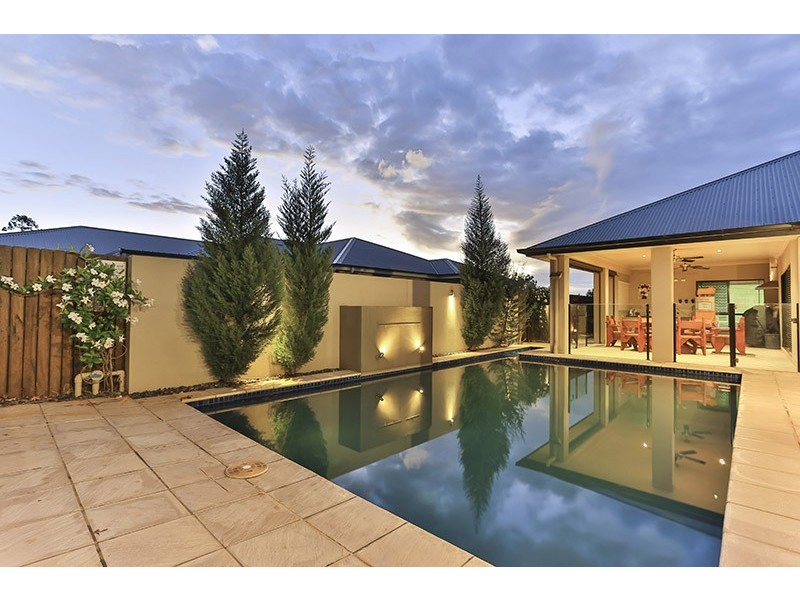 2 Cockatoo Court, Highfields QLD 4352